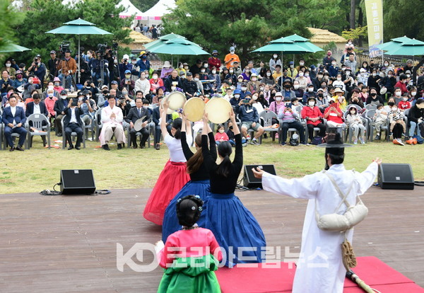 ▲‘제3회 김홍도 축제’가 10월 14일부터 16일까지 안산 화랑유원지에서 열렸다. (사진 = 안산시)